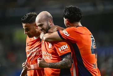 Başakşehir La Fiorita’yı sahadan sildi!