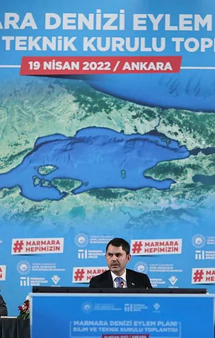 Çevre, Şehircilik ve İklim Değişikliği Bakanı Murat Kurum, Marmara Denizi'ne dair merak edilenleri yanıtladı