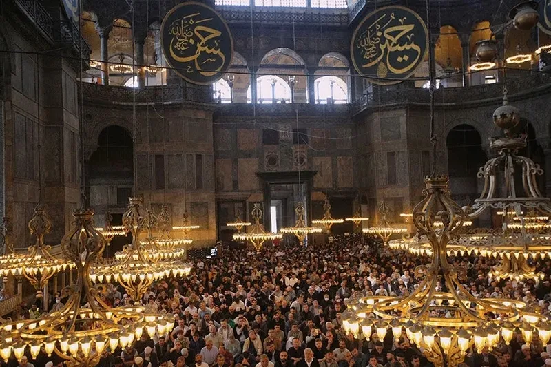 muharrem-ayi-ne-zaman-basliyor-2025-asure-ne-zaman-pisirilir-1746514232921.jpeg (Takvim Foto Arşiv)