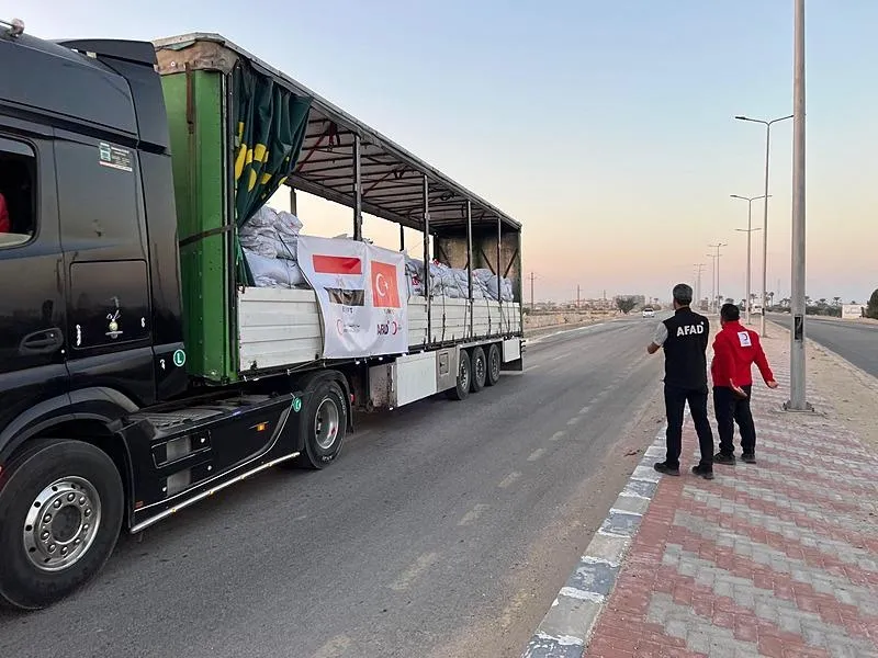 AFAD yardımları (DHA)