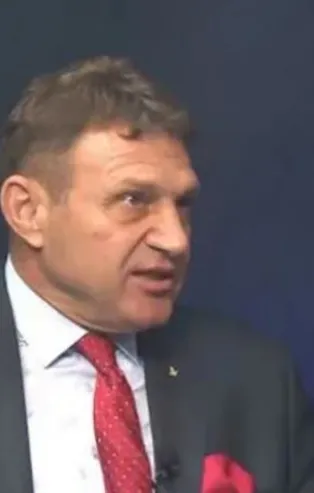 Her gün yüz binlerce kişi aşılanırken eski CHP'li Türker Ertürk aşıların tükendiğini ve aşı olamadığını iddia etti