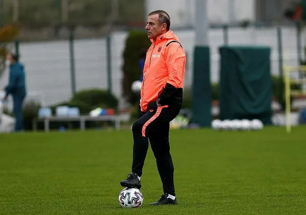 Trabzonspor’un yeni hocası Abdullah Avcı dün topbaşı yaptı-4