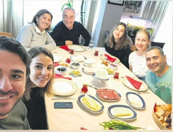 Aslışah Alkoçlar, 10 aydır aşk yaşadığı madenci Altuğ Leblebici’nin ailesiyle tanıştı-1