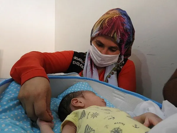 Gaziantep’te hastanenin ‘erkek’ dediği bebek evde ‘kız’ çıktı-6