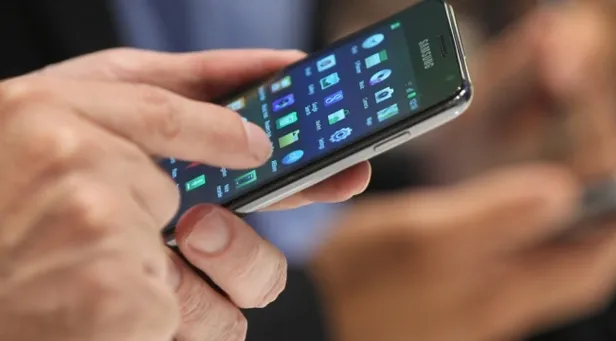 iphone-acil-durum-uyarisi-nasil-acilir-android-telefonlarda-acil-bildirim-uyarisi-var-mi-androidlere-afad-haya-1655037652017.jpg Android telefonlarda acil bildirim uyarısı var mı? Androidlere AFAD hayati uyarı bildirimi neden gelmedi?-3