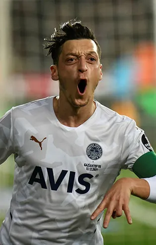 Mesut Özil'e Asya'dan sürpriz talip! Fenerbahçe'nin kapısı çalınıyor