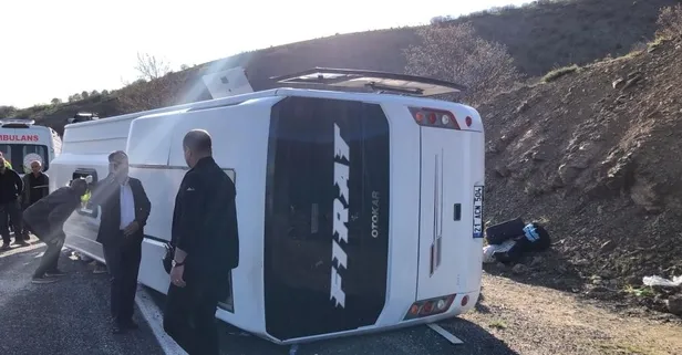 Elazığ-Diyarbakır kara yolunda midibüs devrildi! Çok sayıda yaralı var