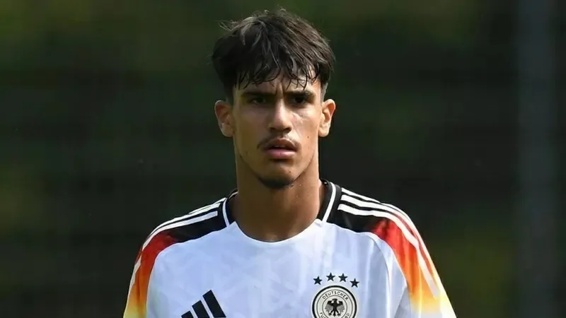 Galatasaray'da Pape Gueye derken ters köşe! Boş kontenjana geleceğin yıldızı - 10