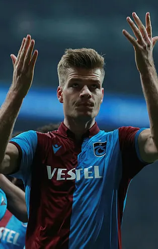 Trabzonspor'un yıldızı Alexander Sörloth: Takımımla Şampiyonlar Ligi'ne katılacağım