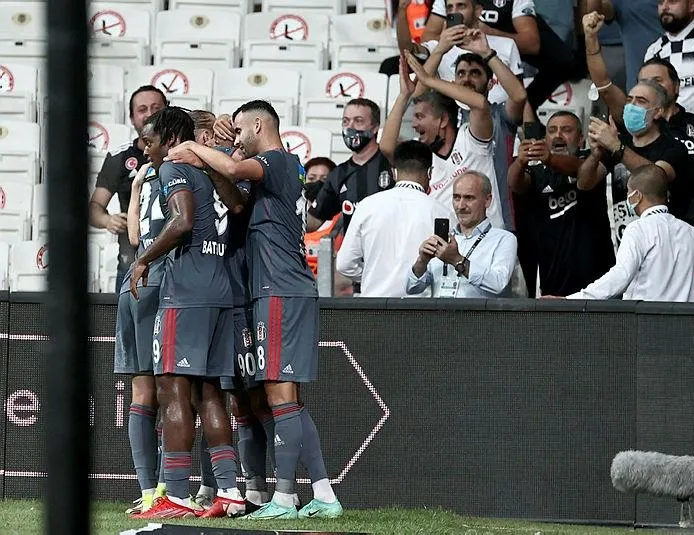 Alex’ten sevgilerle