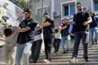 Üsküdar ve Beykoz’da iş insanlarının evini kurşunlayıp haraç isteyen 4 şüpheli tutuklandı