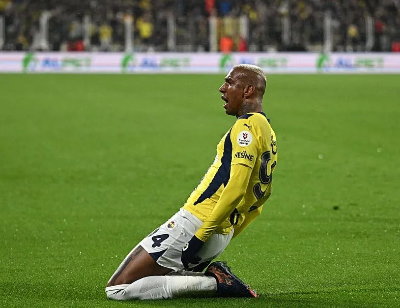 Fener fırtınası!