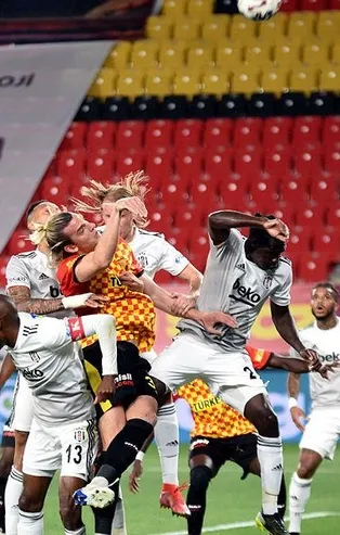 Göztepe'nin Beşiktaş'a attığı golde ofsayt var mı? İşte tartışmalı o pozisyon...