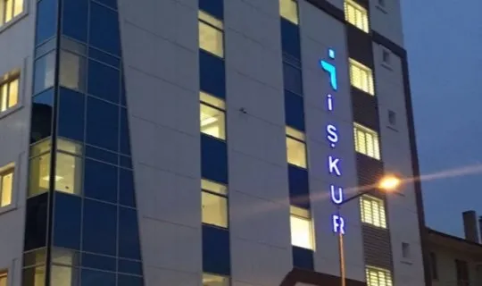 31-ocak-iskur-is-ilanlari-binlerce-personel-alimi-forklift-operatoru-lojistik-elemani-ambardepo-gorevlisi-satis-danismani-1612083780079.jpg 1 Şubat İŞKUR iş ilanları: Forklift operatörü, Lojistik elemanı, Ambar/depo görevlisi, Satış danışmanı...-3