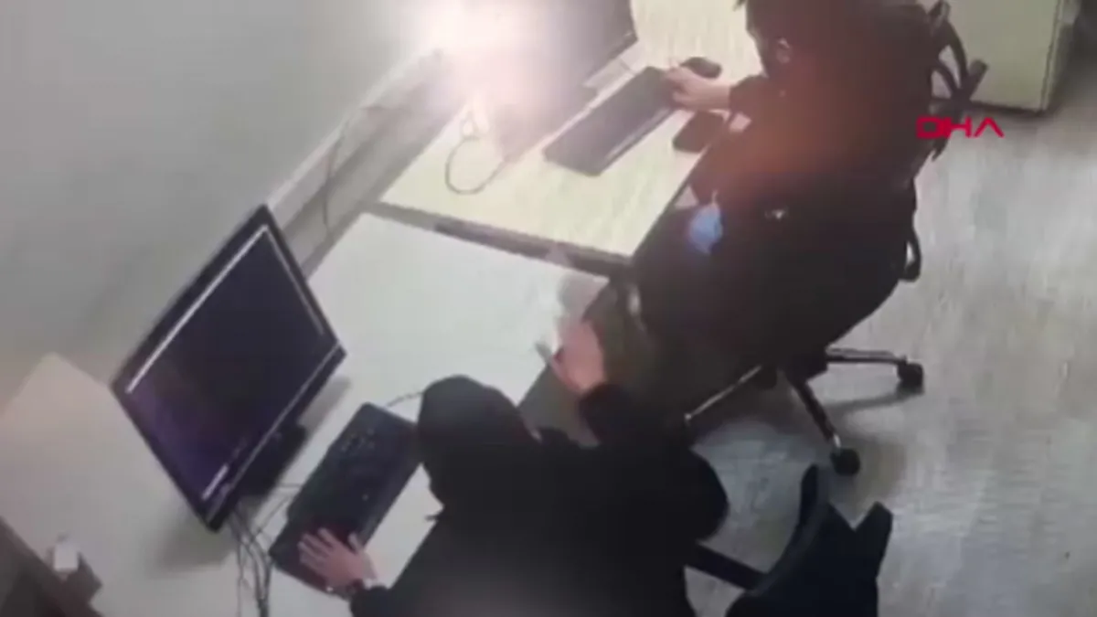 Ankara merkezli 12 ilde sosyal medya dolandırıcılarına operasyon: 47 gözaltı