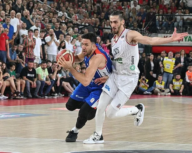 son-dakika-anadolu-efes-16-kez-sampiyon-1687021702955.jpeg