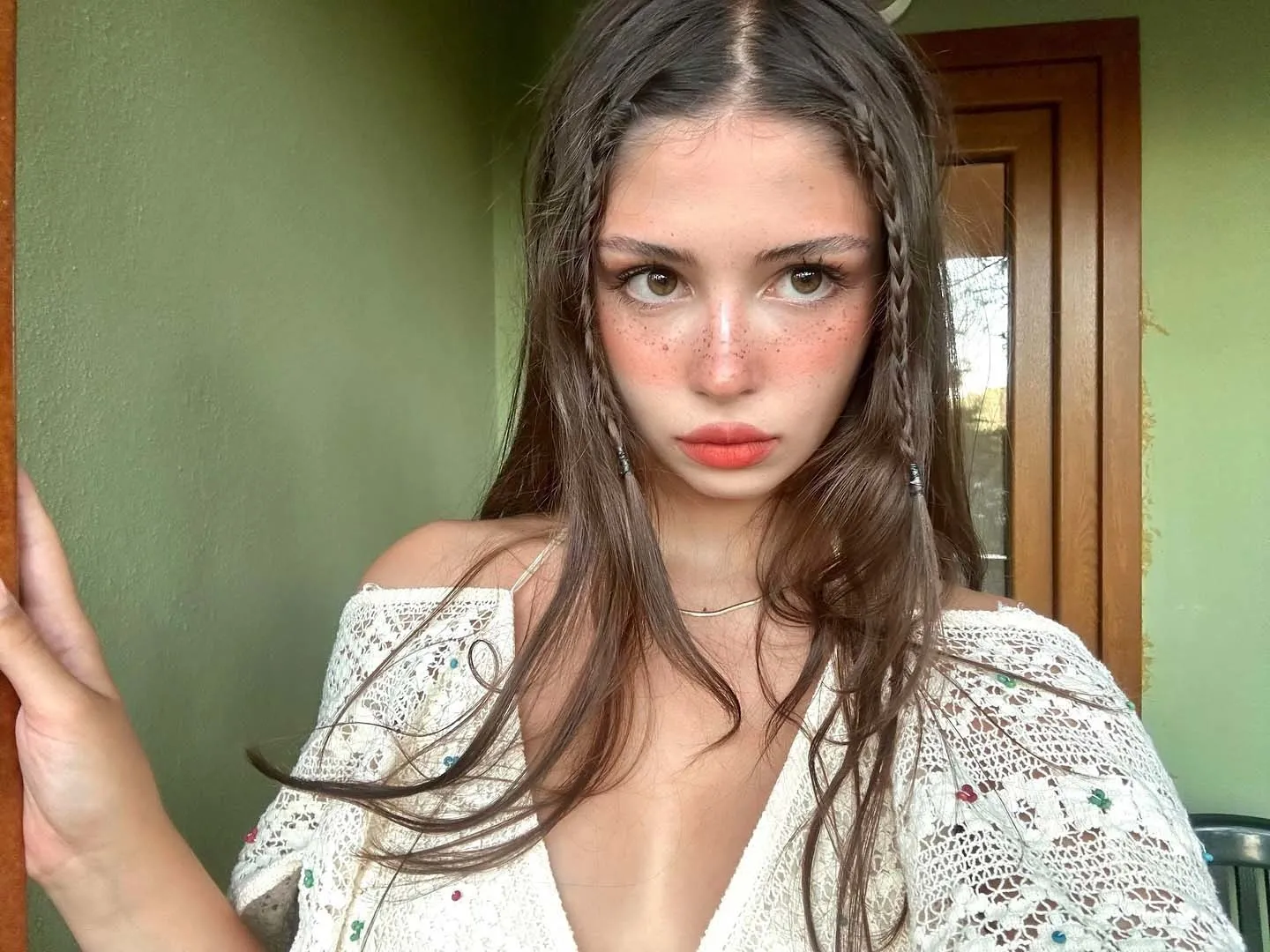 Zeynep Atılgan’ın merak edilenleri - 6