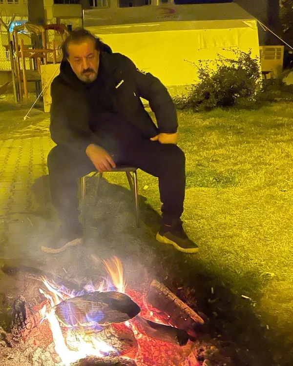 dunya-bu-kadar-1677704519736.jpg Ünlü şef Mehmet Yalçınkaya sözleriyle adeta hayat dersi verdi! "Sizi burada en çok etkileyen şey neydi?" sorusunu bakın nasıl yanıtladı-2