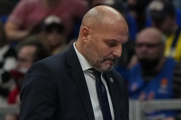 Son dakika: Fenerbahçe Beko'da ayrılık!