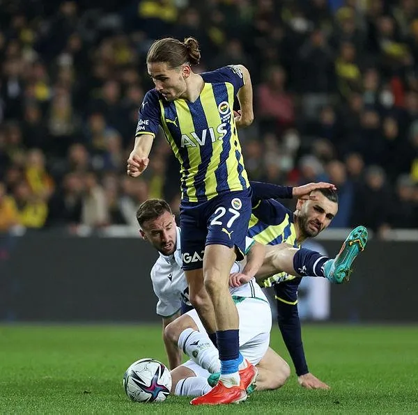 Fenerbahçe-Galatasaray derbisinde gözler onlarda olacak! Dünya devleri Kim Min Jae, Zajc ve Crespo'nun peşinde-3