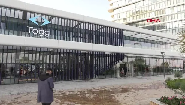 Yerli otomobil TOGG'un yeni deneyim merkezi Zeytinburnu'nda açıldı