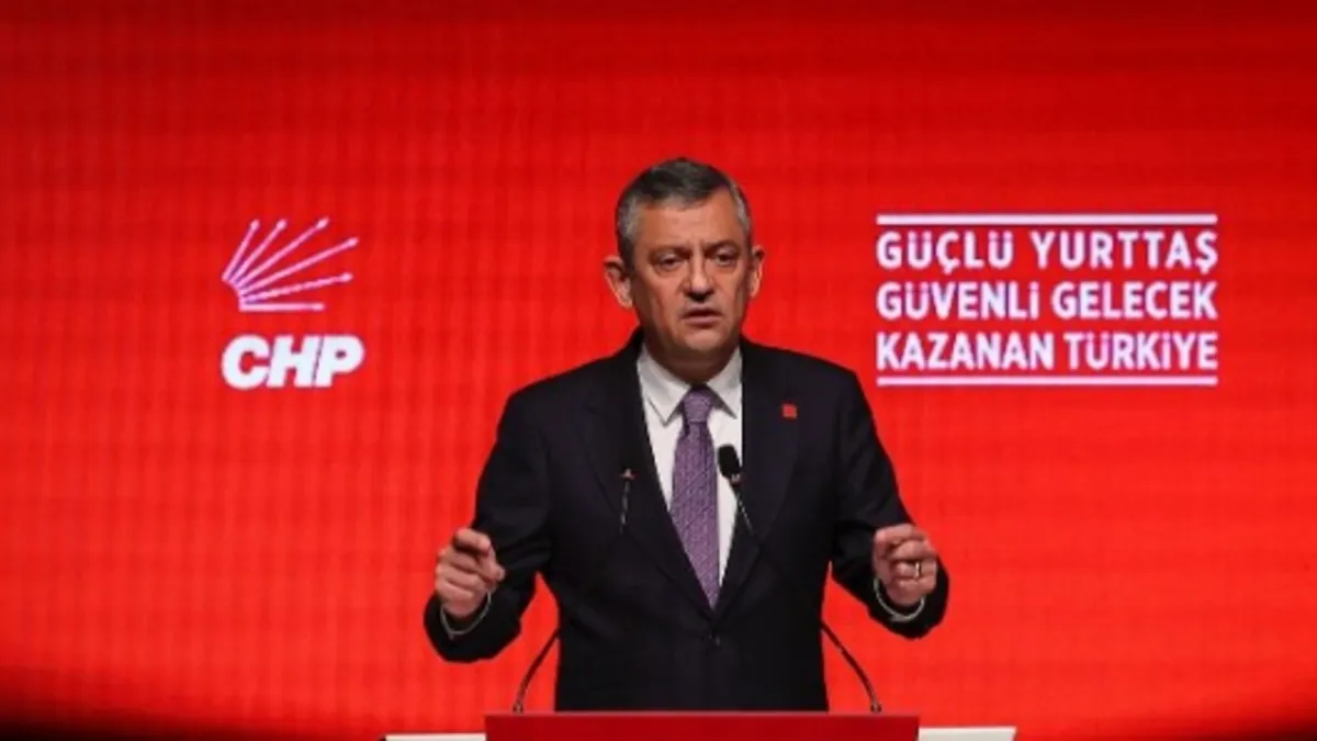 LGBT'ye yasal düzenleme getireceğiz: CHP'li Özel'den şok sözler...