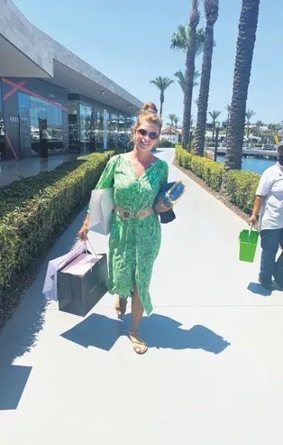 Oyuncu Pelin Karahan ‘hayali ihracat’ yapmakla suçlanan eşi Bedri Güntay’a destek çıktı!