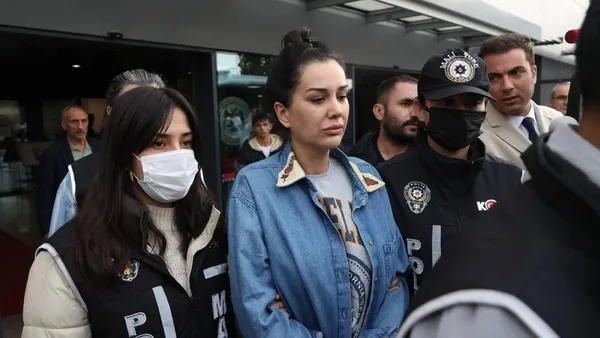 dilan-engin-polat-ciftinin-sistemleri-ifsa-oldu-sistem-boyle-calisiyormus-masak-raporunun-detaylarina-ulasildi-1699692437968.jpeg Dilan- Engin Polat çiftinin sistemleri ifşa oldu! Şiştem böyle çalışıyormuş! MASAK raporunun detaylarına ulaşıldı-6