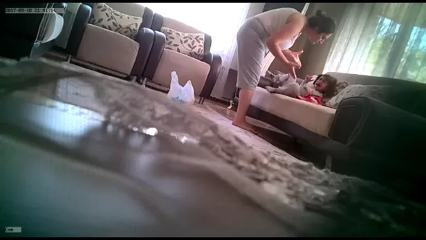 Gizli kamerayla ortaya çıkmıştı! 2 yaşındaki kızını döven annenin cezası belli oldu-2