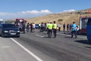 Van-Erciş karayolu üzerinde: 2 ölü, 4 yaralı