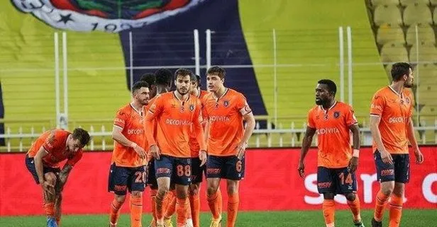 Ligde Galatasaray’a yenilen Fenerbahçe dün de Başakşehir’e kaybedip kupadan elendi