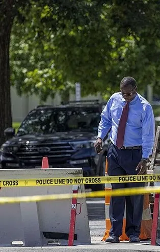 ABD'de kongre binasına saldırı! Önce araçla binanın bariyerlerine çarptı daha sonra intihar etti