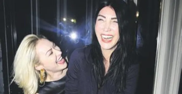 Hande Yener ile Aylin Coşkun, Etiler'de görüntülendi