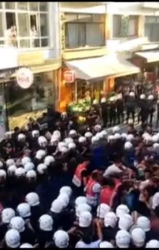 Kadıköy’de provokasyona geçit yok: 106 kişi gözaltına alındı