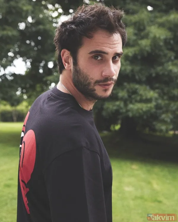 Şarkıcı Nez yaş günü paylaşımıyla ortalığı yıktı geçti! Kalçasını sallayan Nez'i görenler: "Aradan geçen 21 senede hiç bir şey değişmemiş" - 20