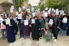 CHP'li Bornova Belediyesine rant suçlaması: Evlerimizi müteahhitlere peşkeş çekiyorlar | "40 yıllık evler şeftali bahçesi oldu"