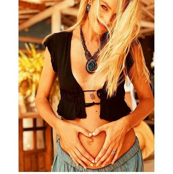 Candice Swanepoel, her paylaşımından servet kazanıyor-7