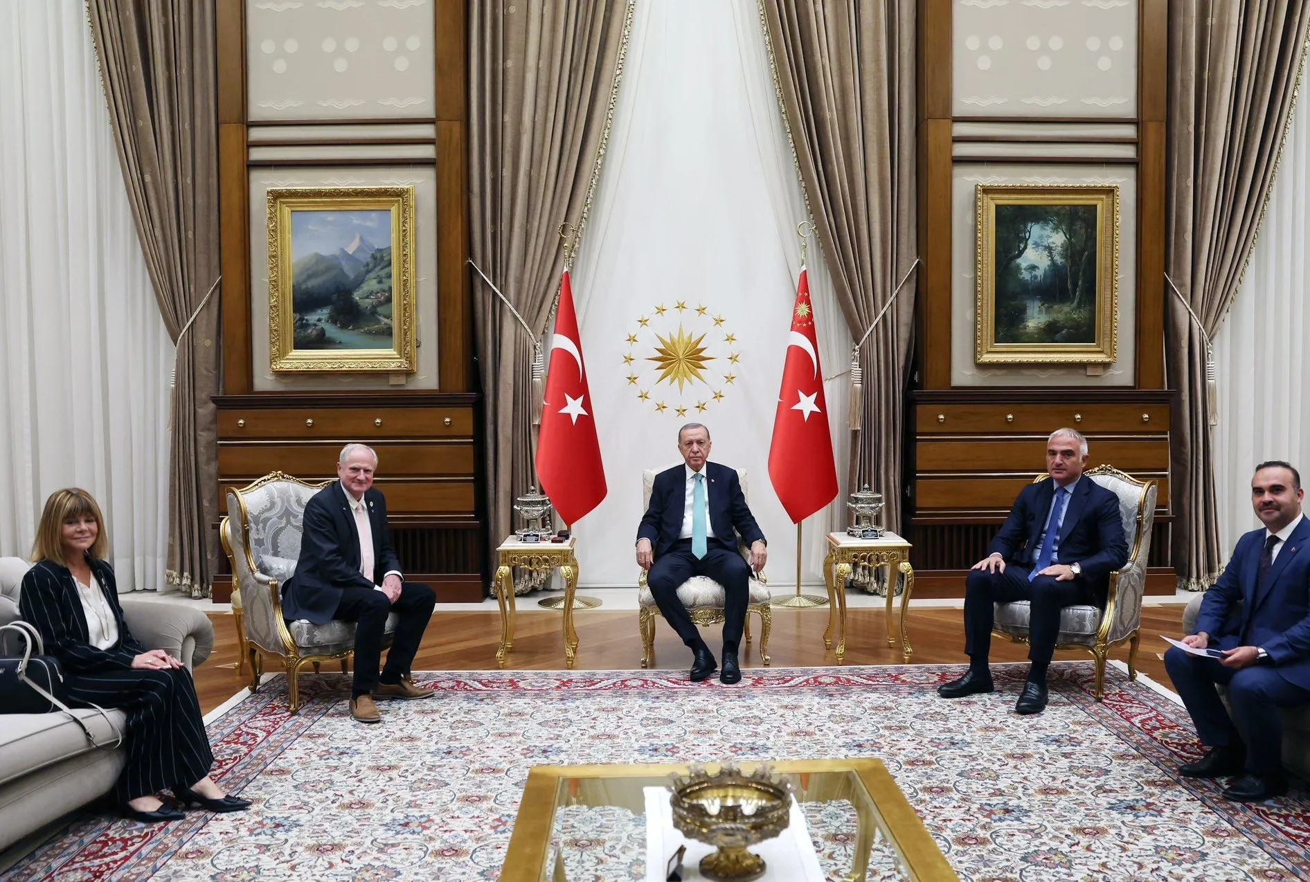 Külliye’de diplomasi trafiği