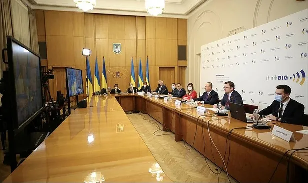 turkiye-ukrayna-disisleri-ve-savunma-bakanlarinin-katildigi-toplantinin-ardindan-ortak-bildiri-yayimlandi-1608318821373.jpeg Türkiye - Ukrayna dışişleri ve savunma bakanlarının katıldığı toplantının ardından ortak bildiri yayımlandı-3