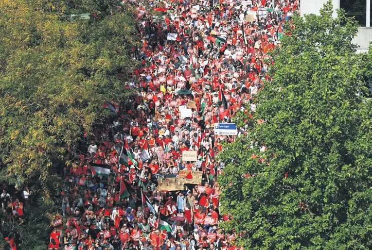 Gazze için yürüyorlar ama..