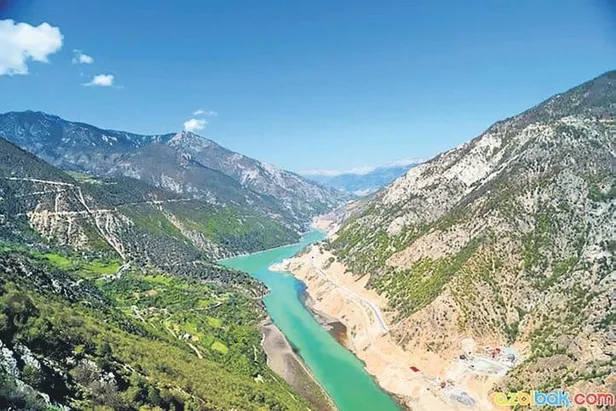 yesilin-binbir-tonunu-barindiran-artvin-seyahat-tutkunlarini-mest-ediyor-1666481718953.jpeg Yeşilin binbir tonunu barındıran Artvin, seyahat tutkunlarını mest ediyor-3