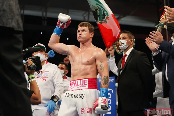 Abd'nin Florida Eyaleti'nde Oynanan Müsabakası Sona Erdi. Kazanan Alvarez Oldu. Maç Öncesi İstiklal Marşı Ve Meksika Milli Marşı Okundu.