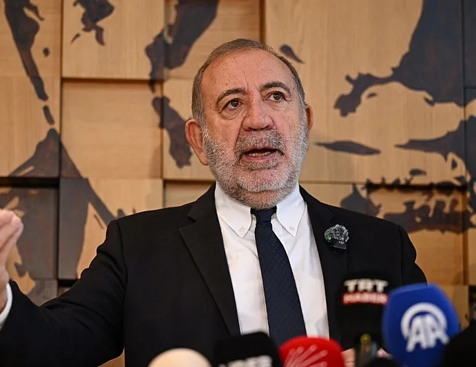 CHP’nin İstanbul İl Kongresi’nin iptali için açılan dava ertelendi: Gürsel Tekin göreve devam edecek