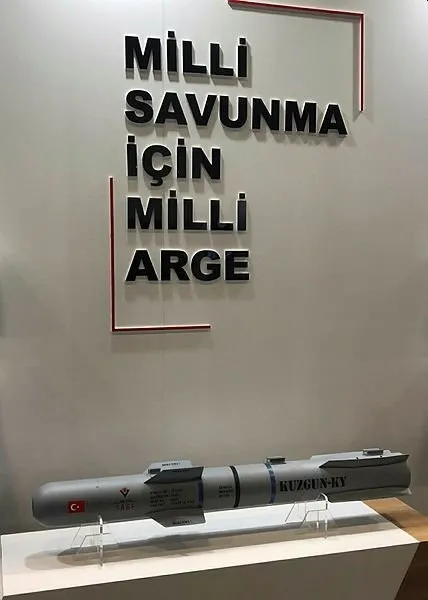turkler-savunma-sanayiinde-devasa-isler-basariyor-nato-ulkeleri-hurkusu-ordularinda-kullanabilecek-1636630623921.jpg Türkler Savunma Sanayii'nde devasa işler başarıyor! NATO ülkeleri Hürkuş'u ordularında kullanabilecek-10