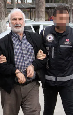 FETÖ'cü alçağın şifreli mesajı bu adrese çıktı!