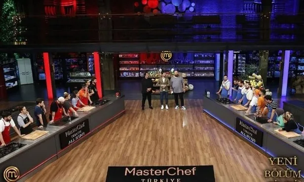 masterchef-kaptanlik-oyununu-kim-kazandi-haftanin-yeni-takim-kaptanlari-kimler-9-ekim-2023-masterchef-mavi-kir-1696881435710.jpg HAFTANIN YENİ TAKIM KAPTANLARI kimler? MasterChef kaptanlık oyununu kim kazandı? 9 Ekim 2023 MasterChef MAVİ-KIRMIZI takım...-5