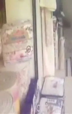 Zeytinburnu'ndaki binanın çökme anı!