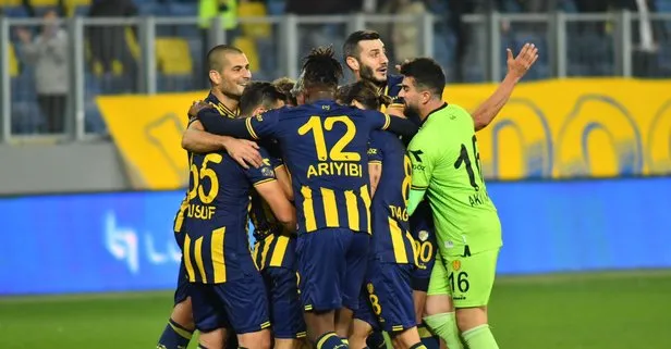 Süper Lig’e yükselen MKE Ankaragücü, arasında şampiyonlukta da rol alan 11 oyuncuyla yollarını ayırdı