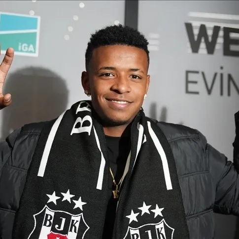 Arroyo kadro dışı bırakıldı