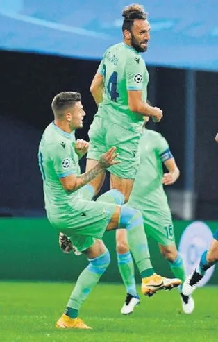 Lazıo turladı Fenerbahçe kazandı